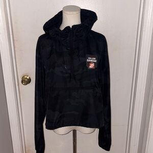 Black and blue Camouflage ESPN WINDBREAKER, like new!#sportsreporter#ESPN#rare